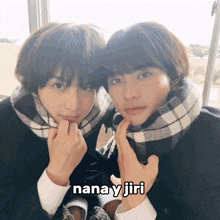 a picture of two people with the words nana y jiri on the bottom
