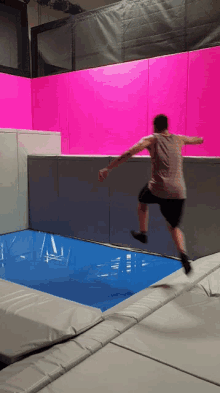 Jumping Trampoline GIF - Jumping Trampoline Smooth GIFs