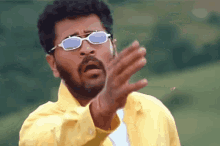 Prabhu Deva Come Back GIF - Prabhu Deva Come Back Manjakattu Maina GIFs