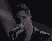 Brendon Brendon Urie GIF - Brendon Brendon Urie Brendon Urie Kelly GIFs