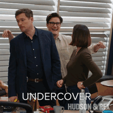 Undercover Jesse Mills GIF - Undercover Jesse Mills Hudson And Rex GIFs