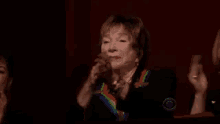 Shirley Maclaine Applause GIF - Shirley Maclaine Applause Bravo GIFs