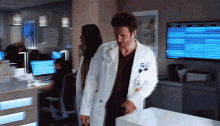 Chicago Med Will And Hannah GIF - Chicago Med Will And Hannah Will Halstead GIFs