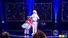 Astronaut Alien GIF - Astronaut Alien Flag GIFs
