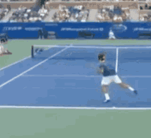 Nicolas Kiefer Roger Federer GIF - Nicolas Kiefer Roger Federer Passing Shot GIFs