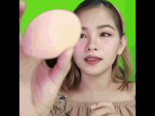 Biglang Nanlake Frhea Jaimil GIF - Biglang Nanlake Frhea Jaimil Beauty Blender GIFs