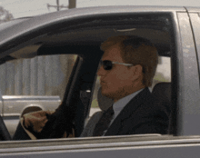 True Detective Finger GIF - True Detective Finger Smell GIFs