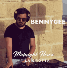 Bennygee Midnighthouse GIF
