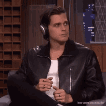Queer Eye Just Chilling GIF - Queer Eye Just Chilling Antoni Poeowski GIFs
