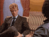 David Bowie Zoom In GIF - David Bowie Zoom In Mtv Interview GIFs
