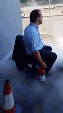 Putting Out His Flame GIF - Extinguisher Fire Office GIFs