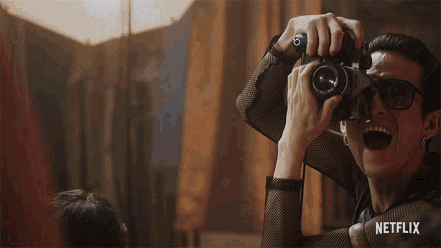 photographing-taking-pictures.gif