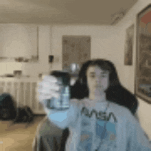 Gulle Drink GIF - Gulle Drink Sip GIFs