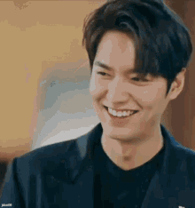 lee minho handsome korean actor smile happy