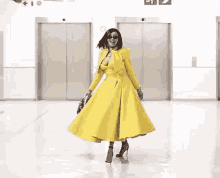 yellow come through walking model sassy