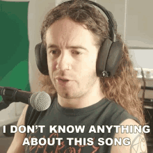 I Dont Know Anything About This Song Bradley Hall GIF - I Dont Know Anything About This Song Bradley Hall I Have No Idea What This Song Is About GIFs