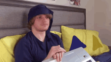 Bed Reviews Bed Reviews Youtube GIF