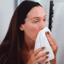 Skincare Shea Whitney GIF - Skincare Shea Whitney Taking Care Of My Skin GIFs