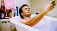 Selfie Chris Evans GIF - Selfie Chris Evans Weekend GIFs