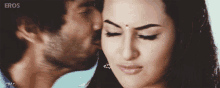 Sonakshi Sinha Hot Kiss GIF - Sonakshi Sinha Hot Kiss Saree Ka Fall Sa GIFs