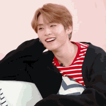 Lee Know Stray Kids GIF - Lee Know Stray Kids Lee Know Smile GIFs