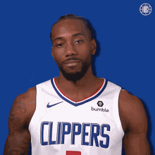 los angeles clippers kawhi leonard thumbs up two thumbs up approving