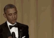 Obama Drops Mic GIF - Obama Drops Mic Peace Out GIFs