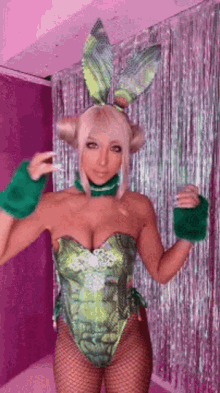 Sexy Cosplay GIF - Sexy Cosplay Bunny Suit GIFs