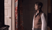 Sanditonseasontwo Colbourne Look Out Window GIF - Sanditonseasontwo Colbourne Look Out Window GIFs