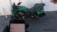 Motorcycle Look At That GIF - Motorcycle Look At That Check This Out GIFs