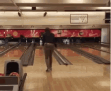 Bowling Excited GIF - Bowling Excited Celebrate GIFs