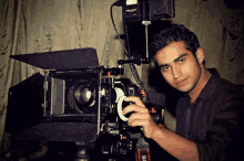 Bollywood Shoot Dubai GIF - Bollywood Shoot Dubai Cameraman GIFs