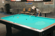 running out one handed mary avina snooker billiards
