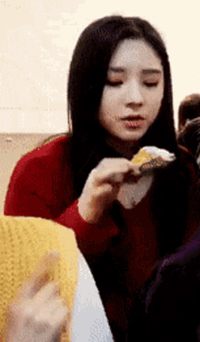 Kpop Eating GIF - Kpop Eating Heejin GIFs
