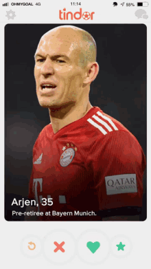 Like Arjen Robben GIF - Like Arjen Robben Swipe Right GIFs