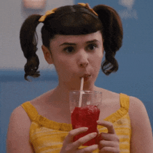 Drinking Soda Dot GIF - Drinking Soda Dot Grease Rise Of The Pink Ladies GIFs