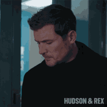 Stare Charlie Hudson GIF - Stare Charlie Hudson Hudson And Rex GIFs