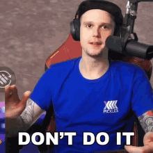 Dont Do It Pickles GIF - Dont Do It Pickles Picklesgaming GIFs