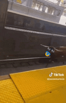 Swankaids Cow GIF - Swankaids Cow Subway GIFs