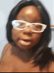 Black Woman Wig GIF - Black Woman Wig Snatched GIFs