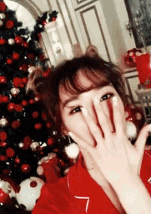 tiffany selfie wink happy holidays
