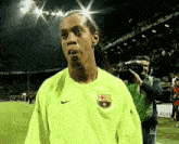 Ronaldinho Wave GIF - Ronaldinho Wave San Siro GIFs