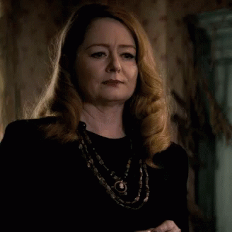 Zeldaspellmen Sabrina GIF - Zeldaspellmen Sabrina Chilling GIFs