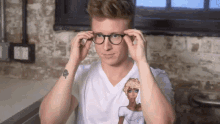 Oh My Theres Something On My Glasses GIF - Oh My Theres Something On My Glasses Lol GIFs