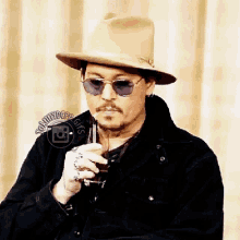 Johnny Depp Straw GIF - Johnny Depp Straw Drink GIFs
