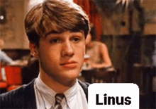 Linus Pretentious GIF - Linus Pretentious Snob GIFs