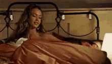 Jessica Alba Come To Bed GIF - Jessica Alba Come To Bed Get In GIFs
