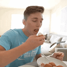Eating Eggs Brandon William GIF - Eating Eggs Brandon William Breakfast GIFs