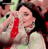 Dancing.Gif GIF - Dancing Kareena Kapoor Looking GIFs