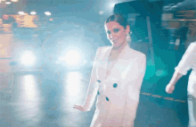 Cheryl Cole Walk GIF - Cheryl Cole Walk Sassy GIFs